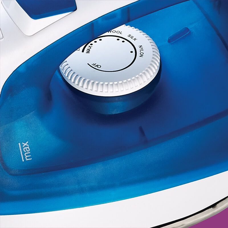 Salton SI237 Steam Iron